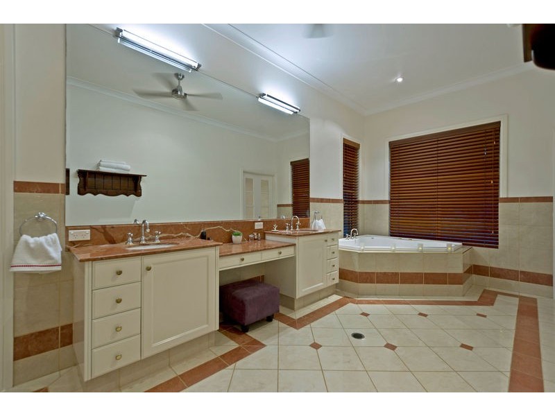34 Coulter Road, Willow Vale QLD 4209