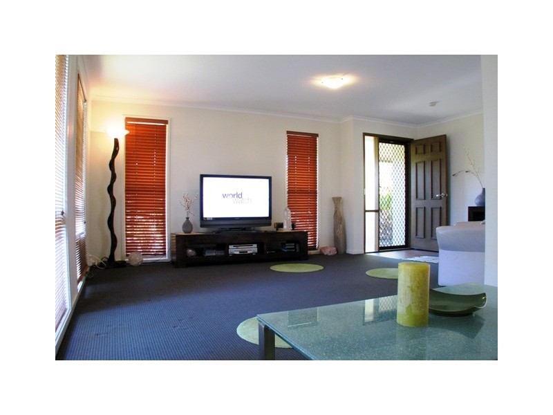 9 Tanunda Drive, Helensvale QLD 4212