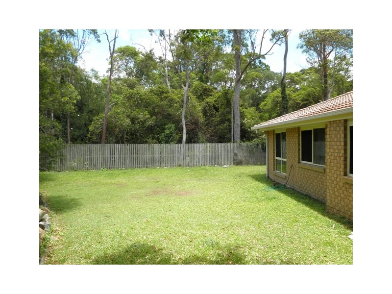 20 Pinemount Crescent, Oxenford QLD 4210