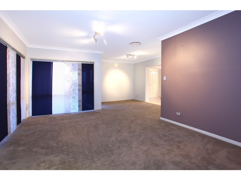 4 Highvale Drive, Helensvale QLD 4212