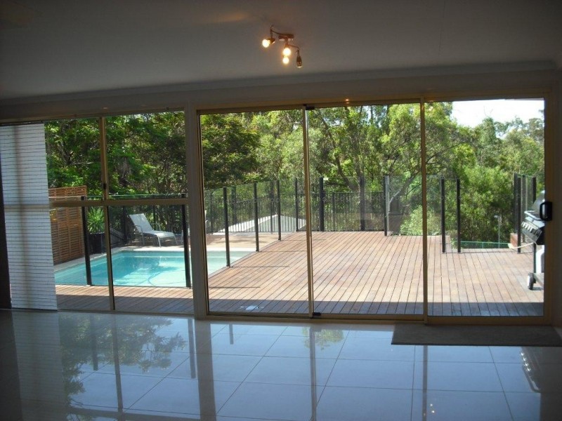 4 Highvale Drive, Helensvale QLD 4212