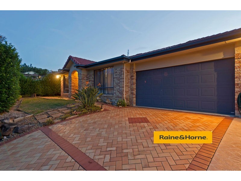 24 Buffalo Crescent, Pacific Pines QLD 4211