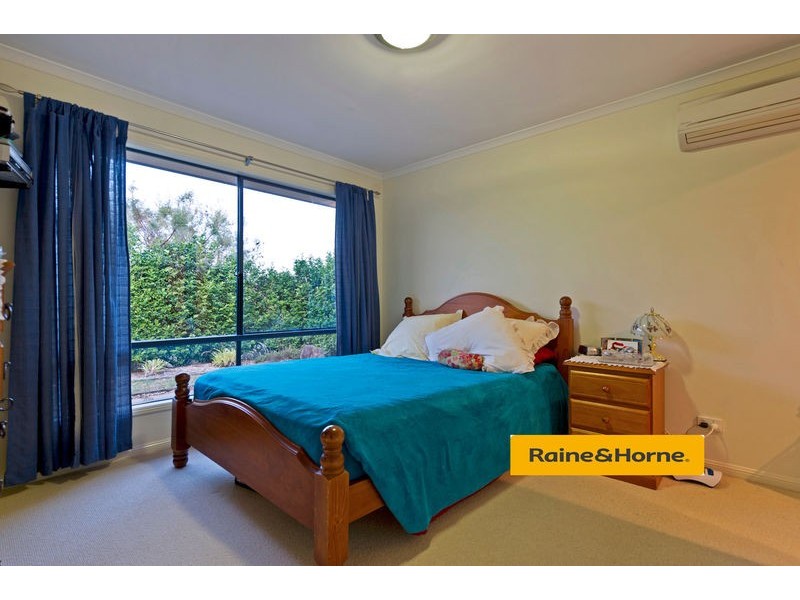 24 Buffalo Crescent, Pacific Pines QLD 4211