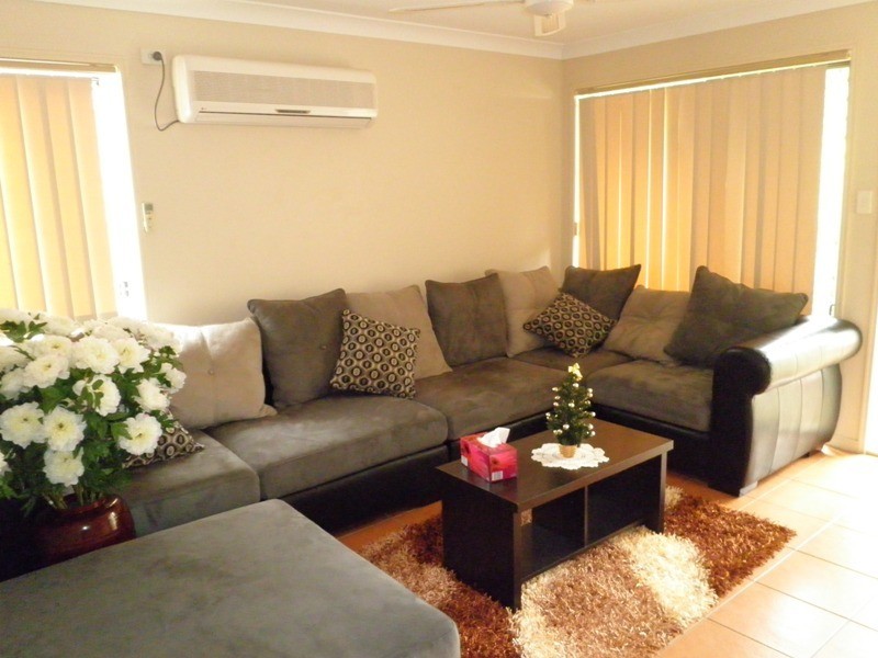 48/74 Universal Street, Pacific Pines QLD 4211