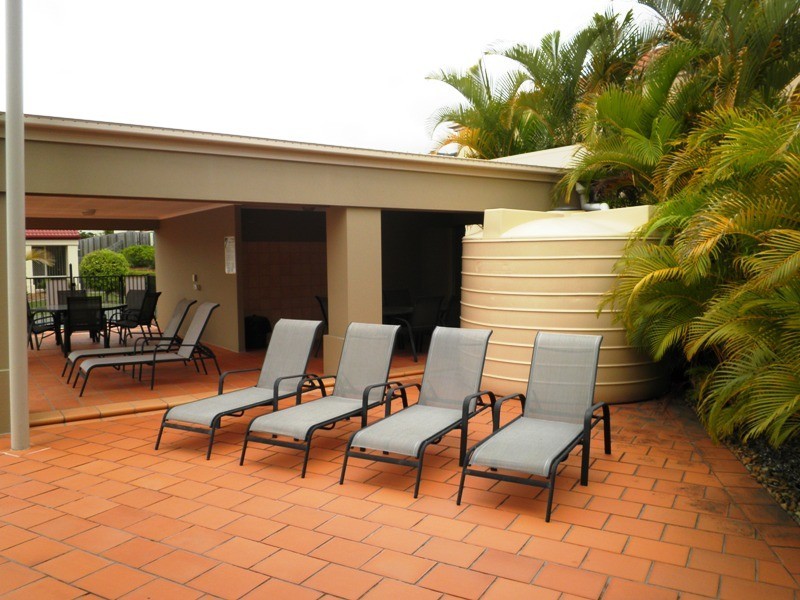 48/74 Universal Street, Pacific Pines QLD 4211