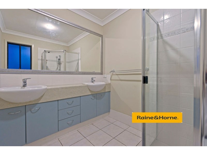 19 Cossington Circuit, Maudsland QLD 4210