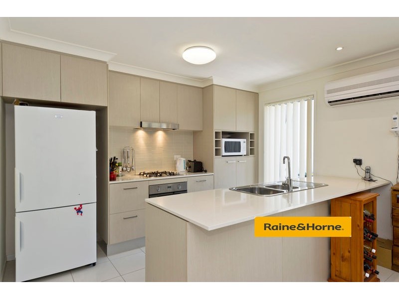 34/1 Belongil Street, Pacific Pines QLD 4211