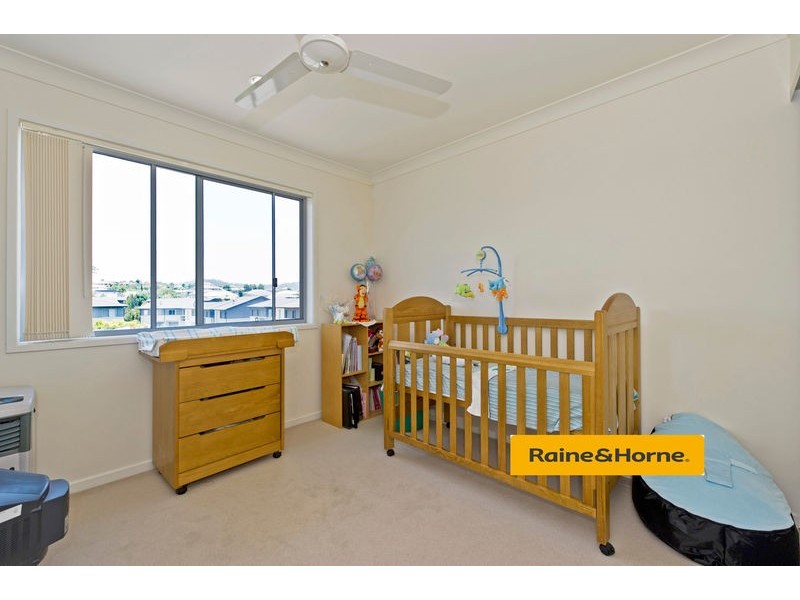 34/1 Belongil Street, Pacific Pines QLD 4211