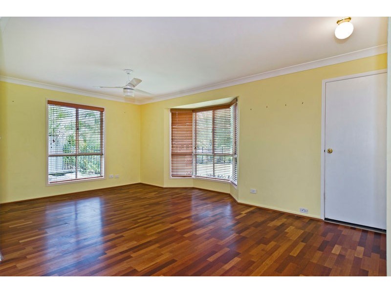 192  Universal Street, Oxenford QLD 4210