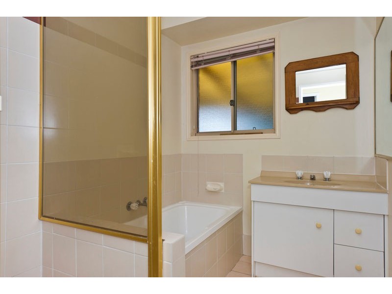 192  Universal Street, Oxenford QLD 4210