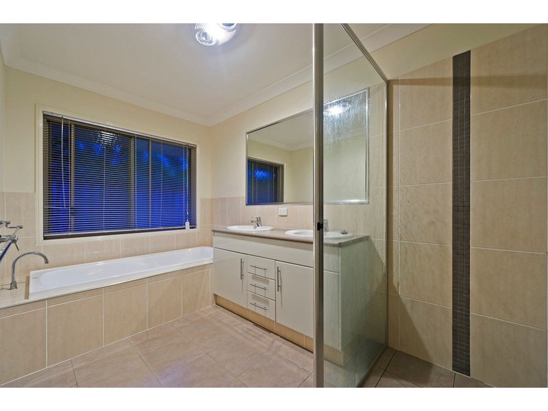 2 Pacha Cl, Coomera Waters QLD 4209