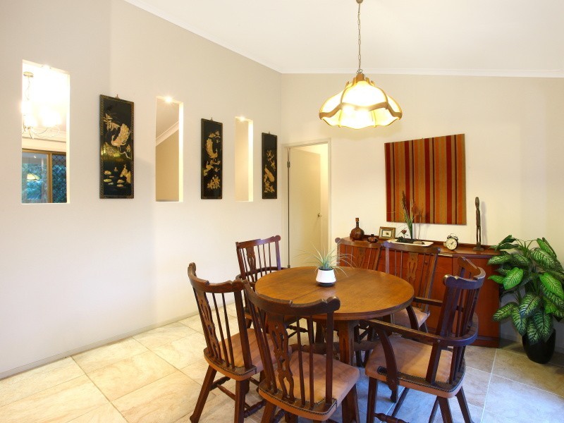 13 Bathurst Court, Helensvale QLD 4212