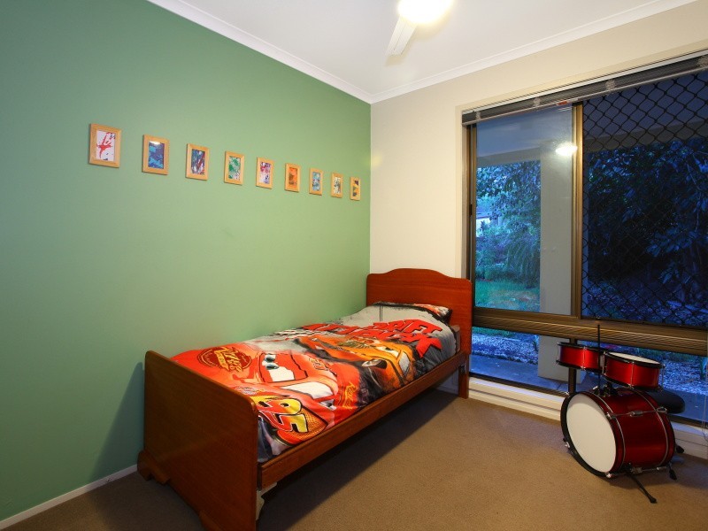 13 Bathurst Court, Helensvale QLD 4212