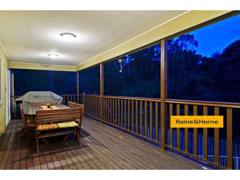 9 Atoli Rise, Pacific Pines QLD 4211