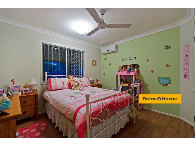 9 Atoli Rise, Pacific Pines QLD 4211