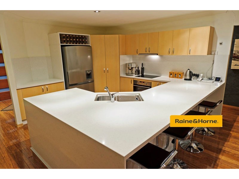 36 Galapagos Way, Pacific Pines QLD 4211