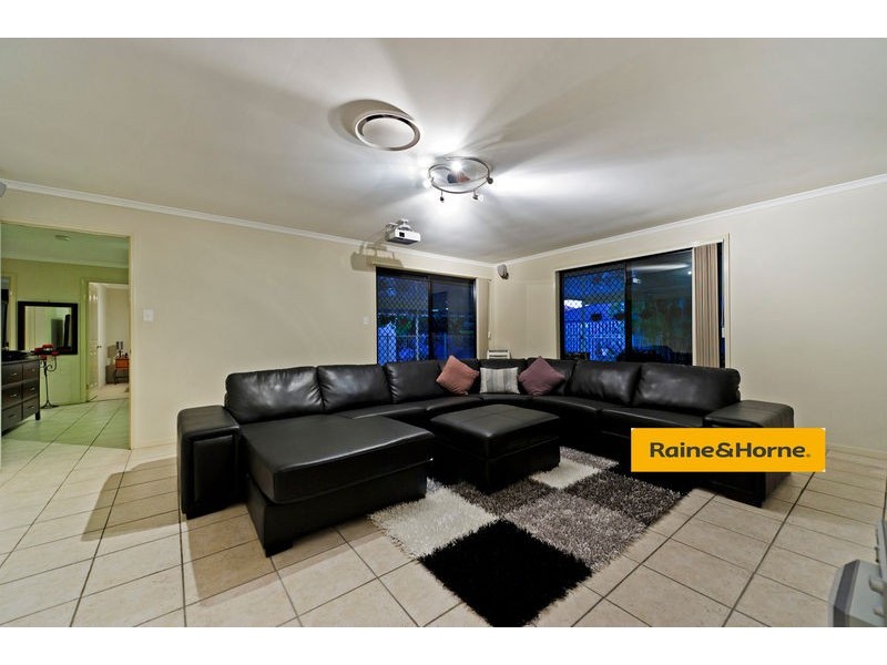 12 Beerwah Street, Pacific Pines QLD 4211