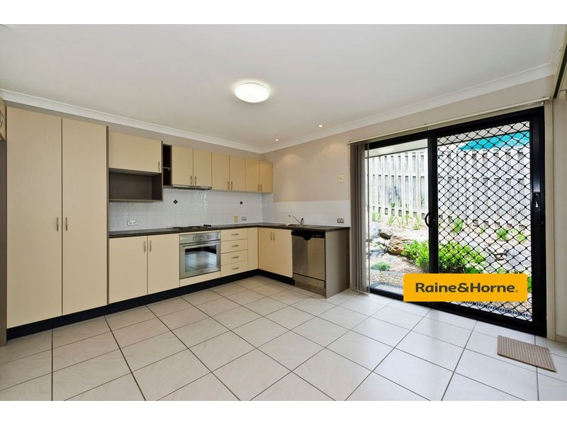 16/136 Pacific Pines Blvd, Pacific Pines QLD 4211