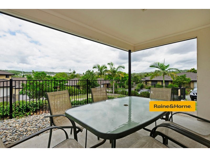 16/136 Pacific Pines Blvd, Pacific Pines QLD 4211