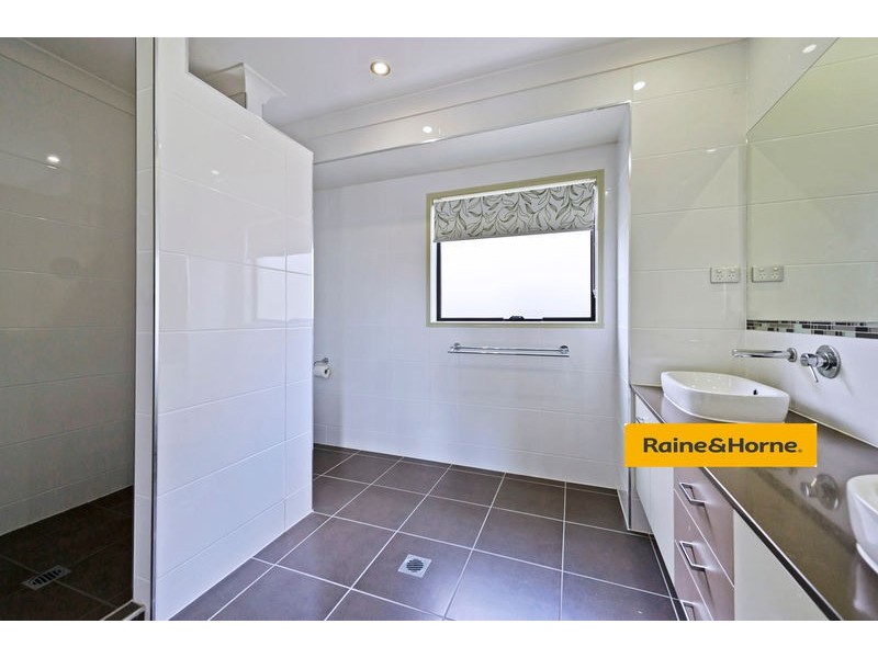 1 Macleay Circuit, Upper Coomera QLD 4209