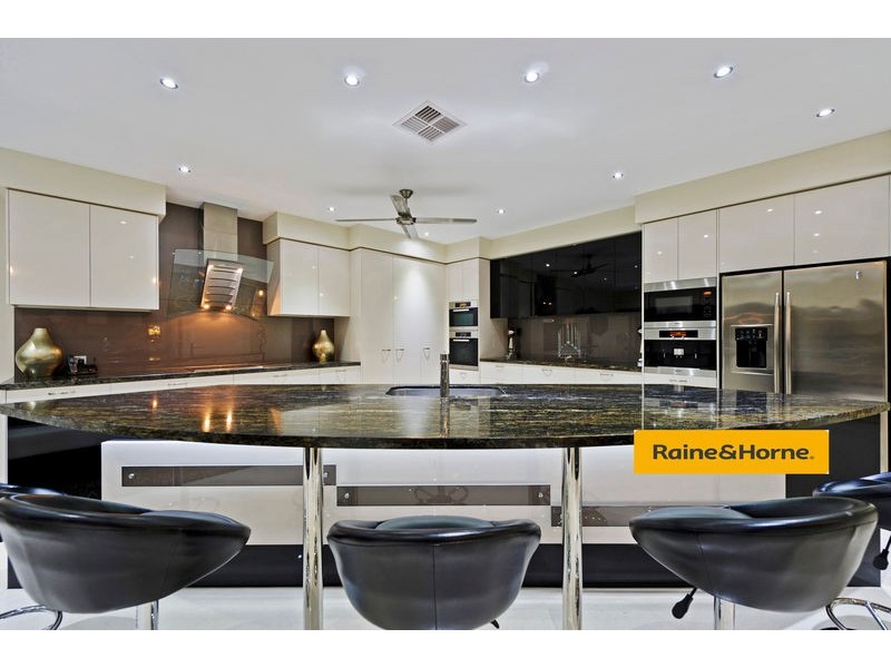 31 Westward Way, Coomera Waters QLD 4209