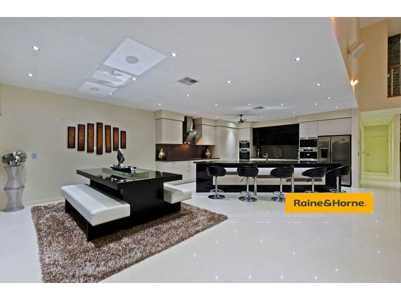 31 Westward Way, Coomera Waters QLD 4209