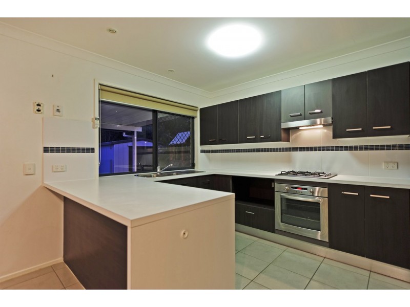 63 Cobb and Co Drive, Oxenford QLD 4210
