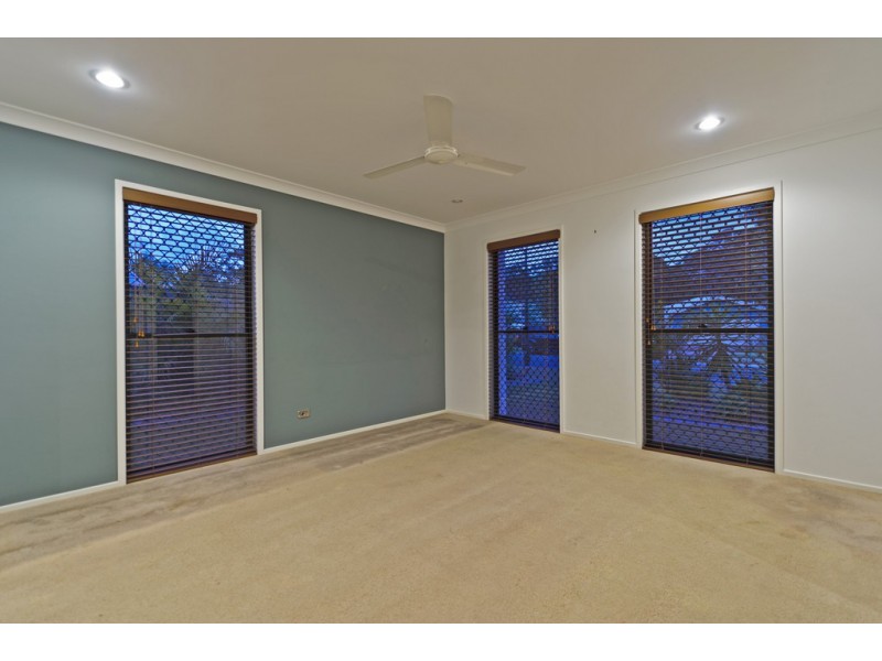 63 Cobb and Co Drive, Oxenford QLD 4210