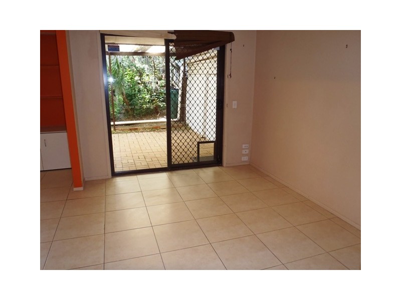 2/3 Gable Street, Oxenford QLD 4210