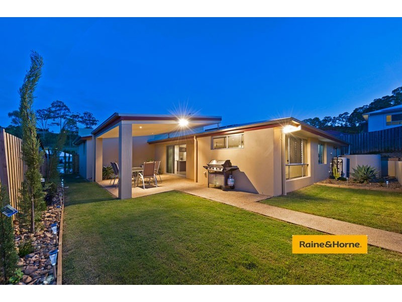 19 Bimberi Row, Pacific Pines QLD 4211