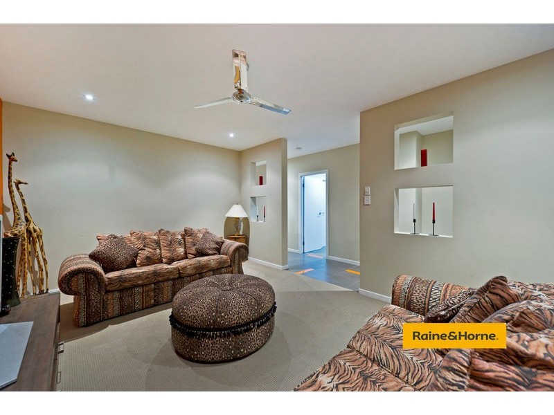 19 Bimberi Row, Pacific Pines QLD 4211