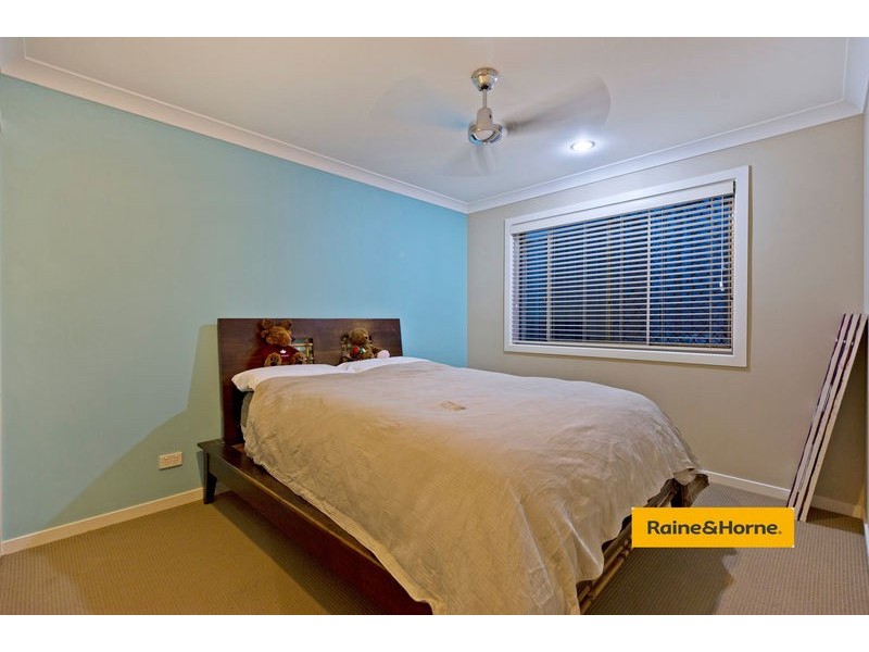 19 Bimberi Row, Pacific Pines QLD 4211