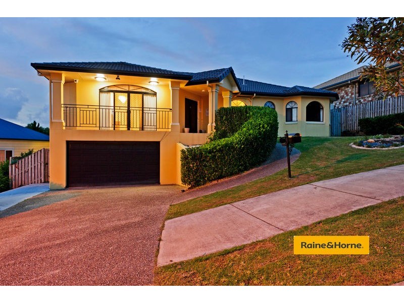 42 Manra Way, Pacific Pines QLD 4211