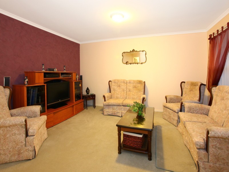 10 Rosswood Court, Helensvale QLD 4212