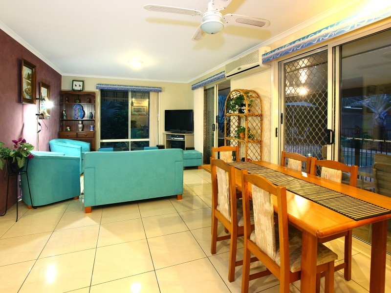 10 Rosswood Court, Helensvale QLD 4212