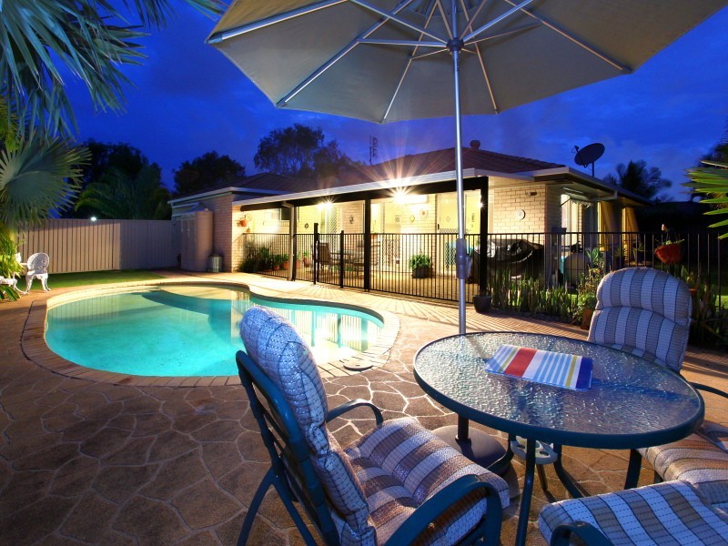 10 Rosswood Court, Helensvale QLD 4212