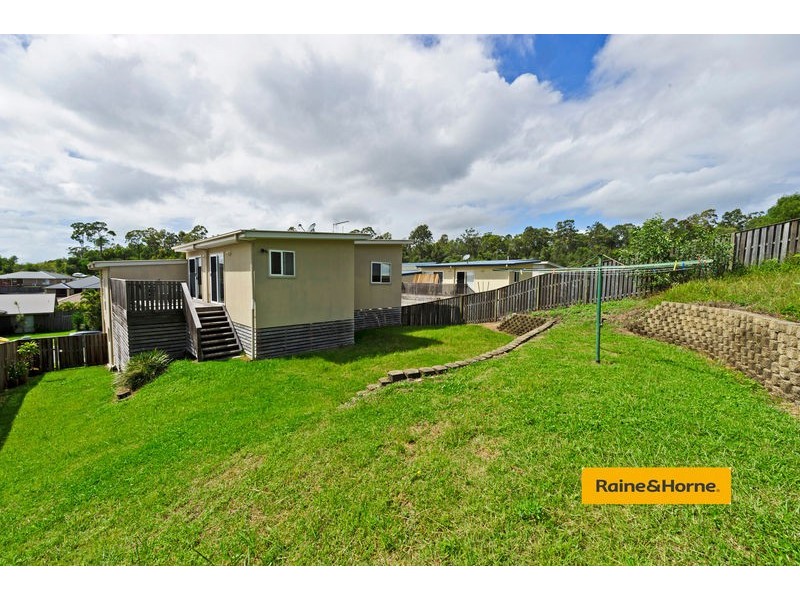 17 Elkins Street, Pacific Pines QLD 4211