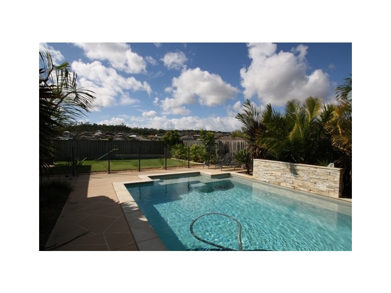 23 Beerwah Street, Pacific Pines QLD 4211