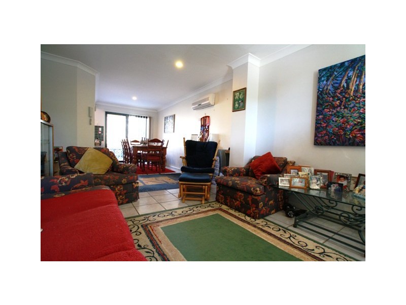 100/31 Archipelago Street, Pacific Pines QLD 4211