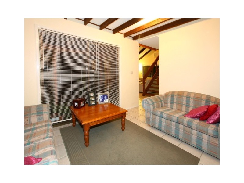 23 Jesmond Road, Helensvale QLD 4212