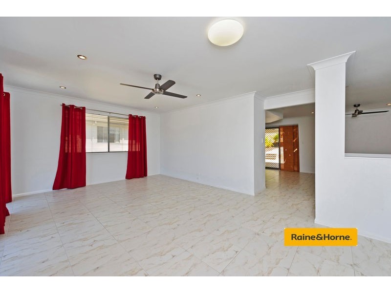 31 Hadrian Crescent, Pacific Pines QLD 4211