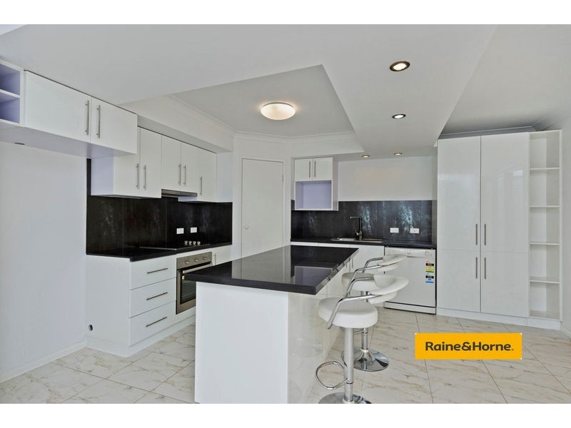 31 Hadrian Crescent, Pacific Pines QLD 4211