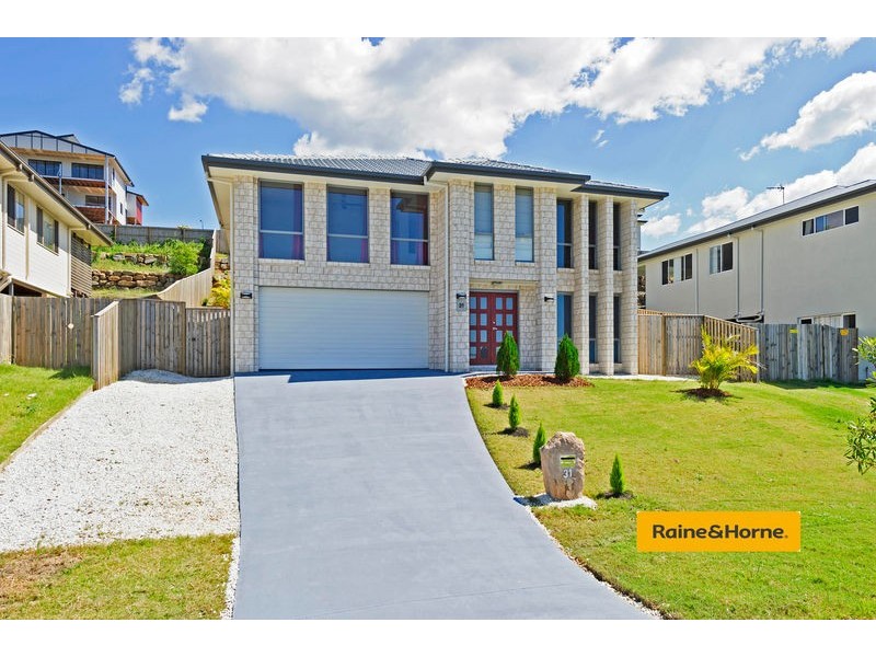 31 Hadrian Crescent, Pacific Pines QLD 4211