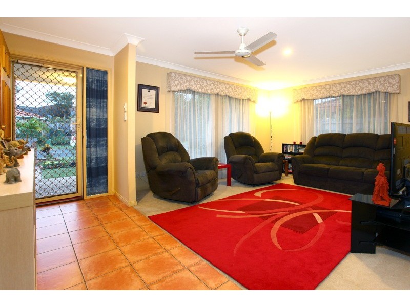 1/98 Cootharaba Drive, Helensvale QLD 4212