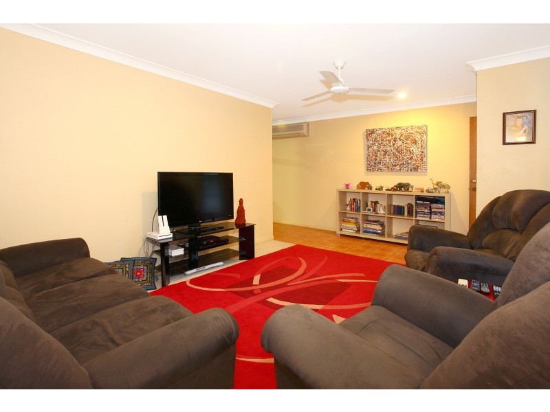 1/98 Cootharaba Drive, Helensvale QLD 4212