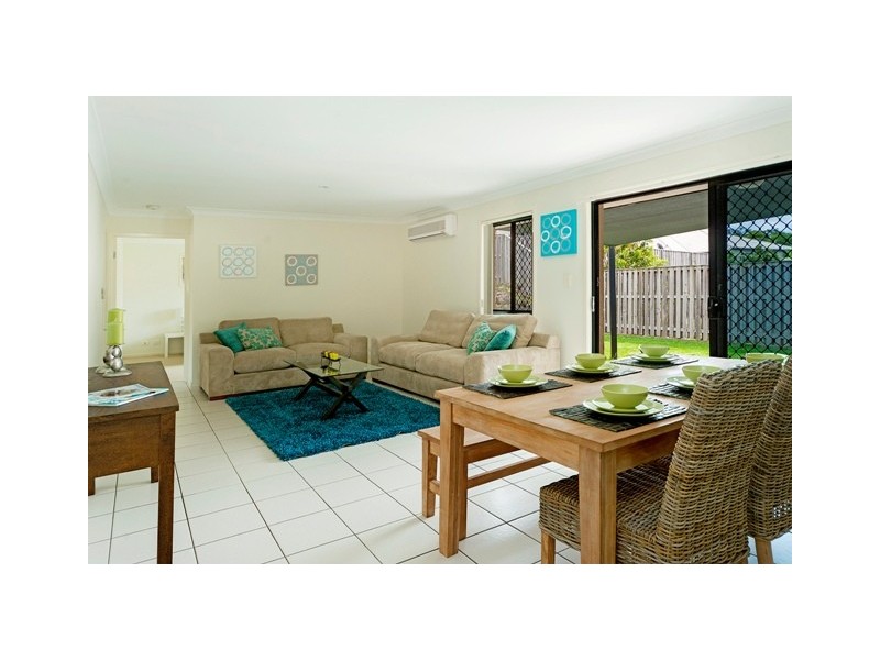 20 Witheren Cct, Pacific Pines QLD 4211