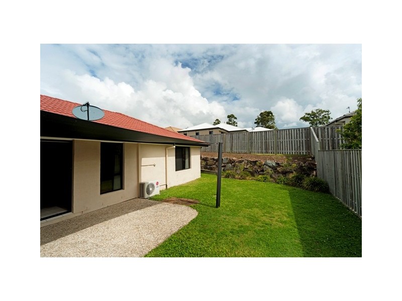 20 Witheren Cct, Pacific Pines QLD 4211