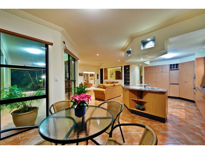 34 Fitzalan Circuit, Arundel QLD 4214