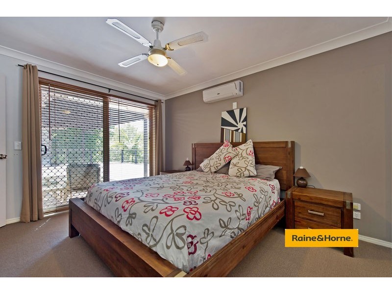 12 Bounty Way, Pacific Pines QLD 4211