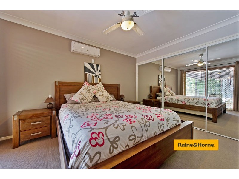 12 Bounty Way, Pacific Pines QLD 4211